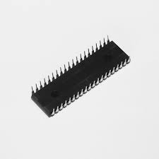 PIC16F877A 8-bit microcontroller chip with 40 pins and 8K flash memory