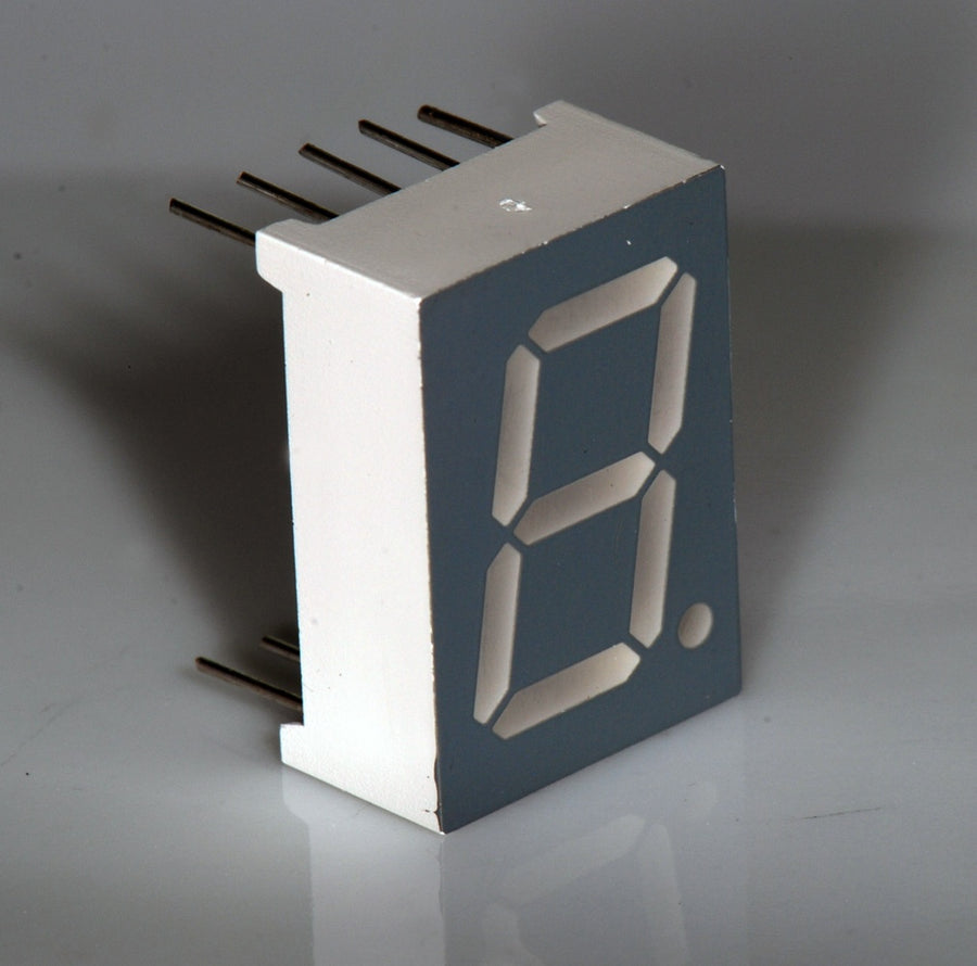 7 segment display with common anode configuration