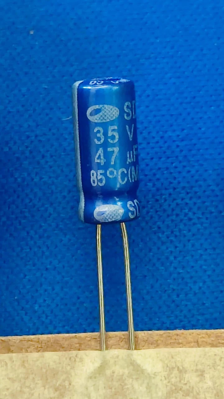 47 Micro Farad (47µF) -  35V Capacitor | Radial Cylinder Type for Power Supply Filtering, Smoothing & Electronics Projects