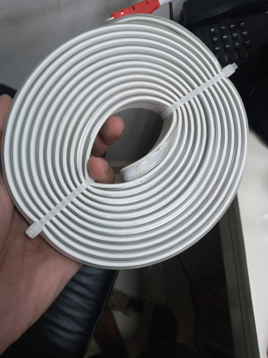 220V SMD LED Rope Light 2835-48 LEDs Wireless High Lumen Energy Saving 50,000 Hours Long Life – Running Six Color Decorative LED Strip